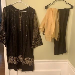 Black and Tan Shalwar Kameez suit